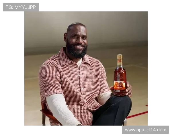 詹姆斯因坐骨神经痛无缘揭幕战创23年生涯首次缺阵纪录 詹姆斯因坐骨神经痛无缘揭幕战创23年生涯首次缺阵纪录